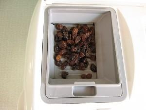 Dispenser element, doziruyuschiy dopolnitelnye ingredienty v avtomaticheskom rezhime
